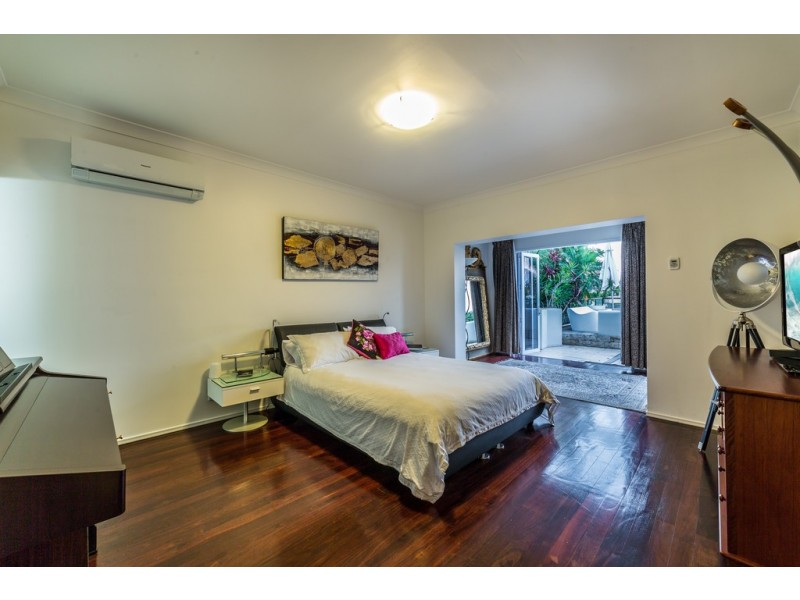 44 Fitzwilliam Street, Carrara QLD 4211