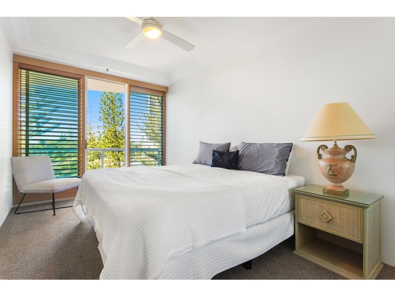 10 Carmel By The Sea 177 Old Burleigh Road, Broadbeach QLD 4218