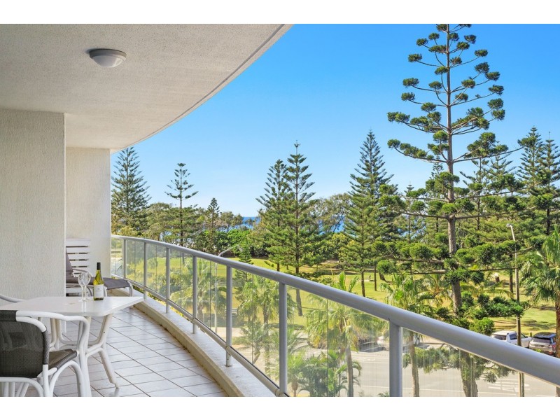 10 Carmel By The Sea 177 Old Burleigh Road, Broadbeach QLD 4218