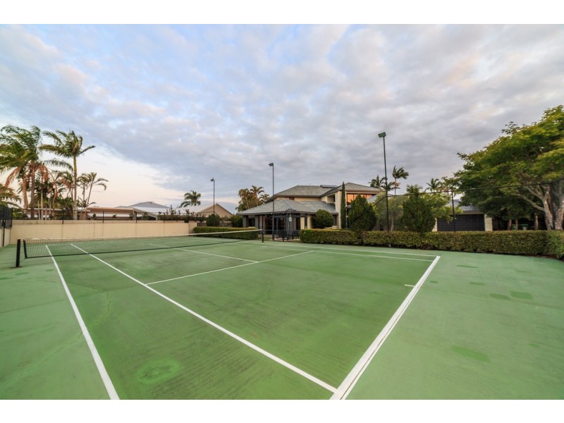 31 Campbell Street, Sorrento QLD 4217