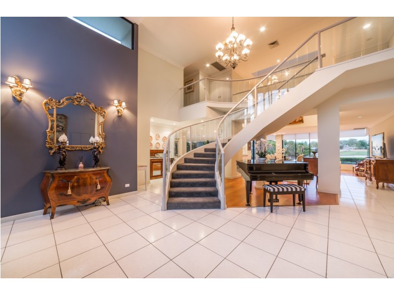 31 Campbell Street, Sorrento QLD 4217