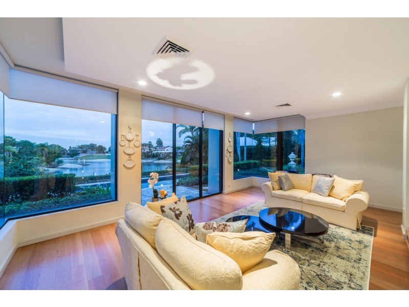 31 Campbell Street, Sorrento QLD 4217