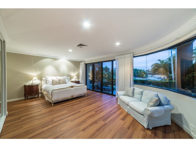 31 Campbell Street, Sorrento QLD 4217