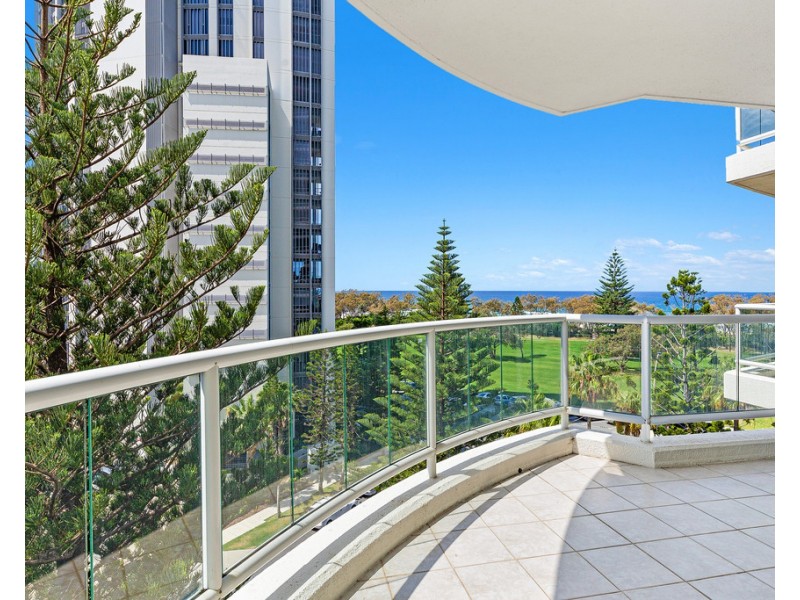 26 Carmel By The Sea 177 Old Burleigh Road, Broadbeach QLD 4218