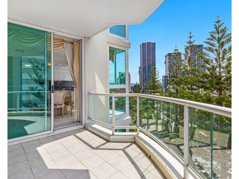 26 Carmel By The Sea 177 Old Burleigh Road, Broadbeach QLD 4218