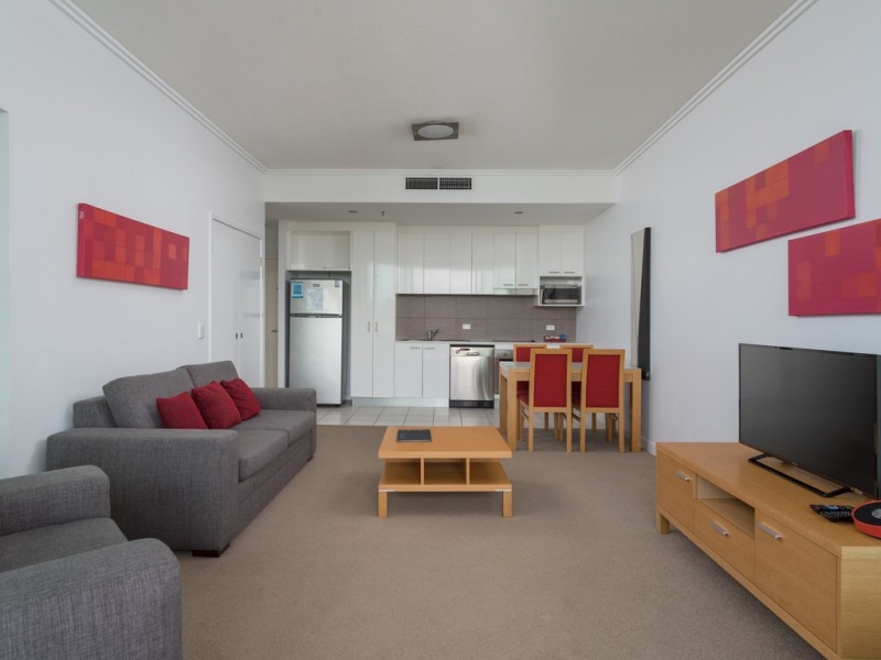 2610 ‘Freshwater Point’ 33 T E Peters Drive, Broadbeach Waters QLD 4218