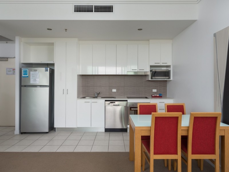 2610 ‘Freshwater Point’ 33 T E Peters Drive, Broadbeach Waters QLD 4218