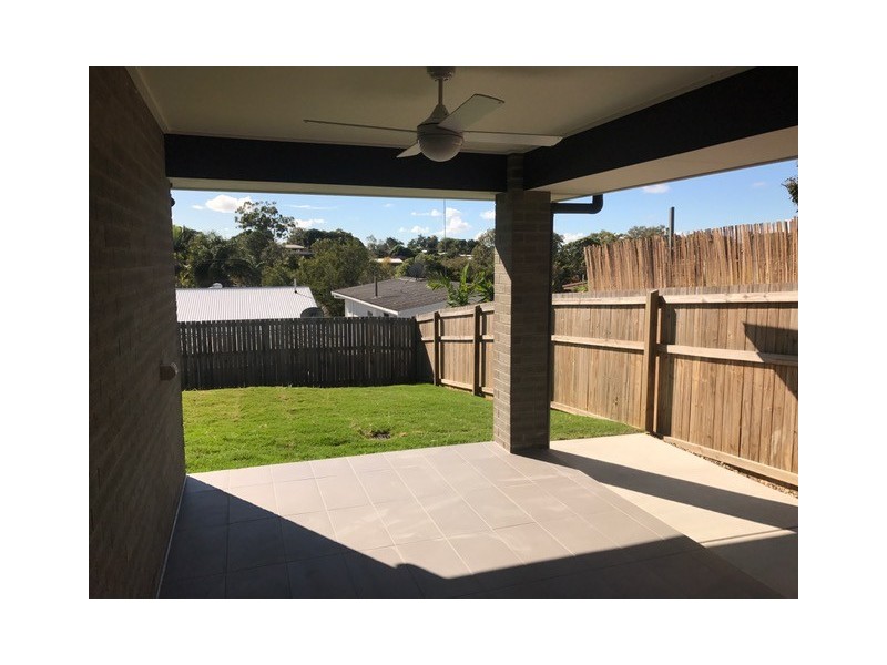 15 Cooleroo Cres, Southport QLD 4215
