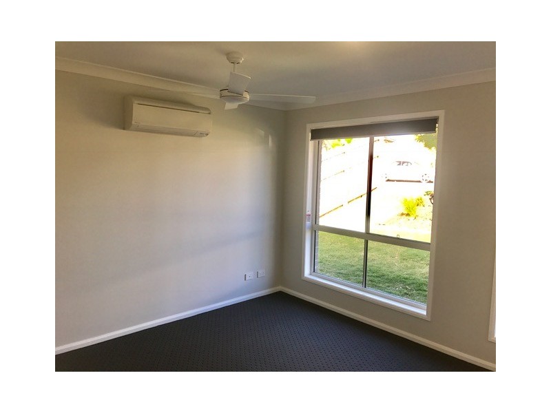 15 Cooleroo Cres, Southport QLD 4215