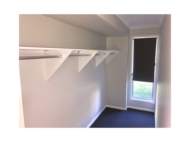 15 Cooleroo Cres, Southport QLD 4215
