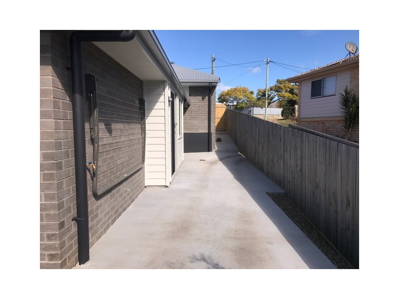 15 Cooleroo Cres, Southport QLD 4215