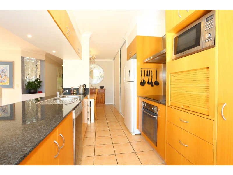 34/85 Palm Meadows Drive, Carrara QLD 4211