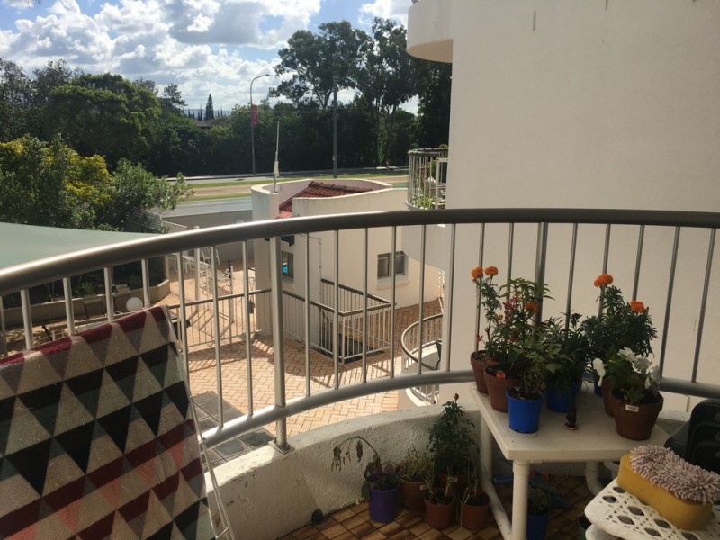 17/2753 Gold Coast Hwy “Mardi Gras”, Broadbeach QLD 4218