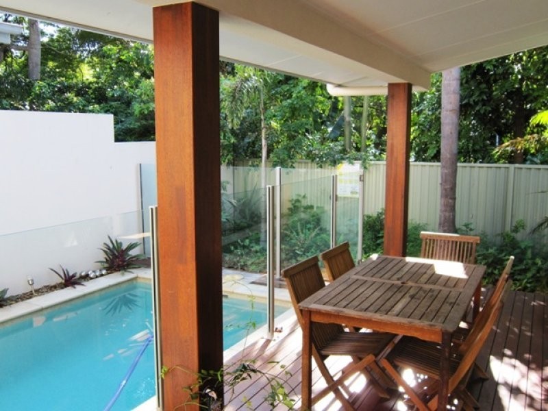 2/57 Avanti Street, Mermaid Waters QLD 4218