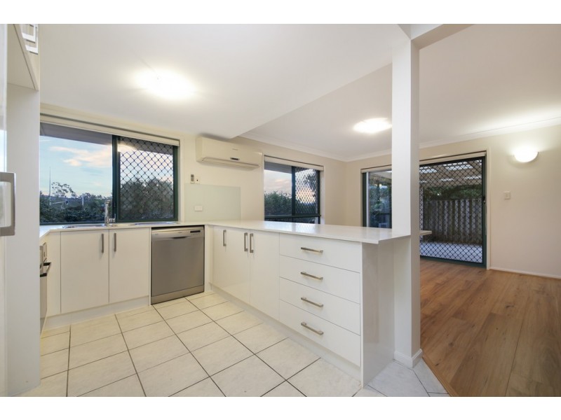 1/121 Greenacre Drive, Parkwood QLD 4214