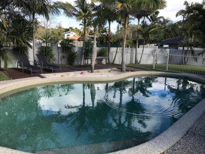 2 Karratha Court, Mermaid Waters QLD 4218