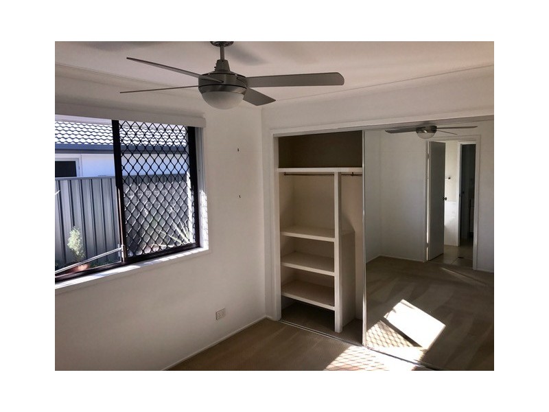 2 Karratha Court, Mermaid Waters QLD 4218