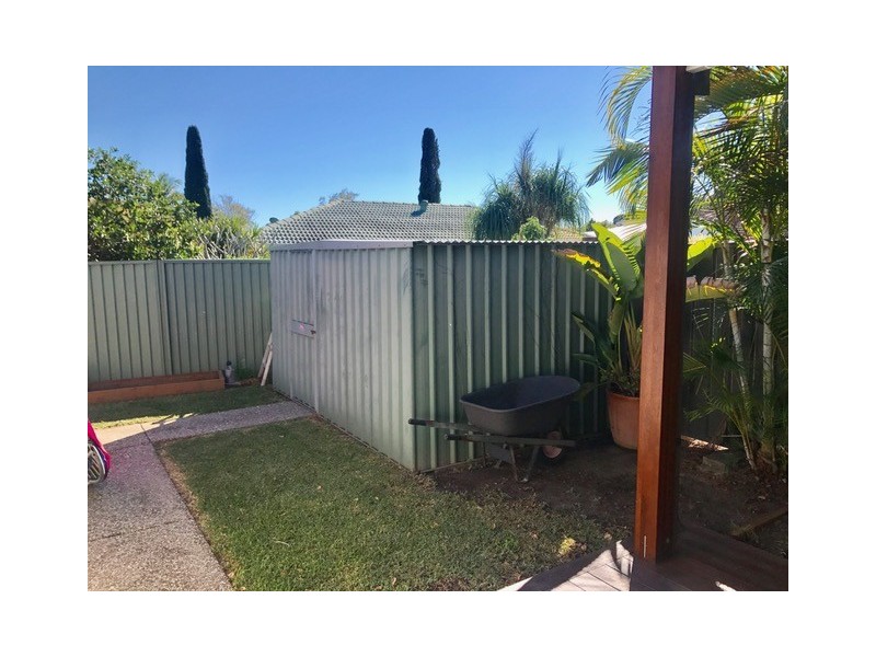 2 Karratha Court, Mermaid Waters QLD 4218
