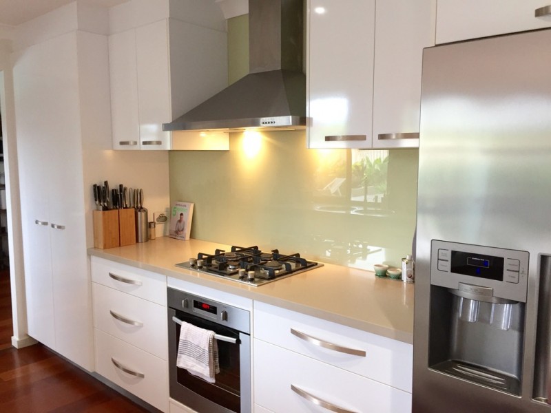 59 Barrier Reef Drive, Mermaid Waters QLD 4218