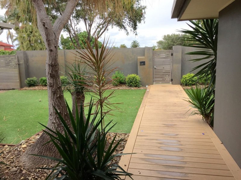 59 Barrier Reef Drive, Mermaid Waters QLD 4218