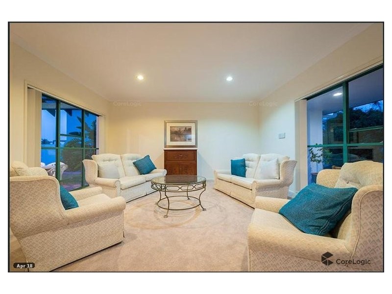 31 Montevideo Drive, Clear Island Waters QLD 4226