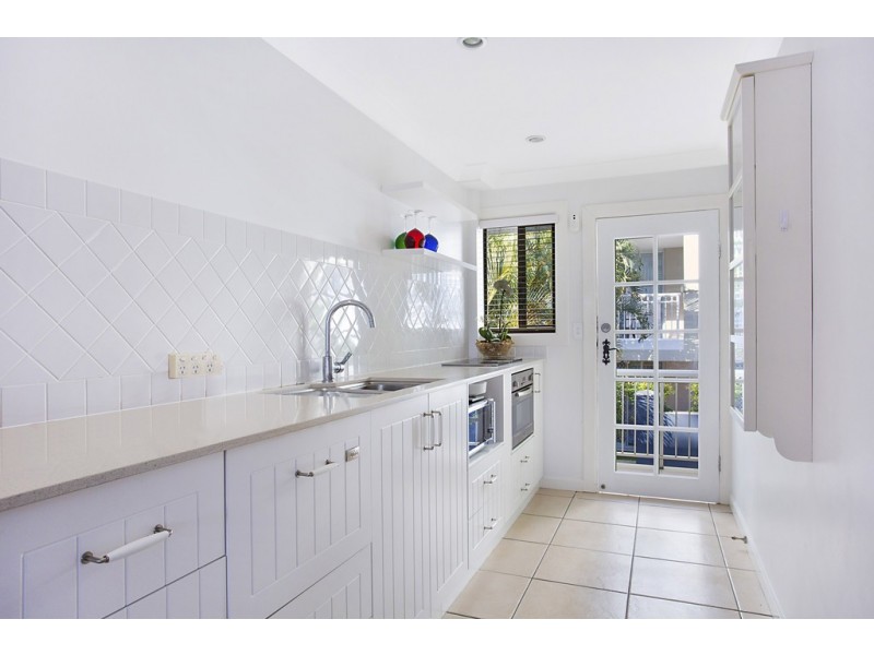 4 ‘Jansea’ 120 Old Burleigh Road, Broadbeach QLD 4218