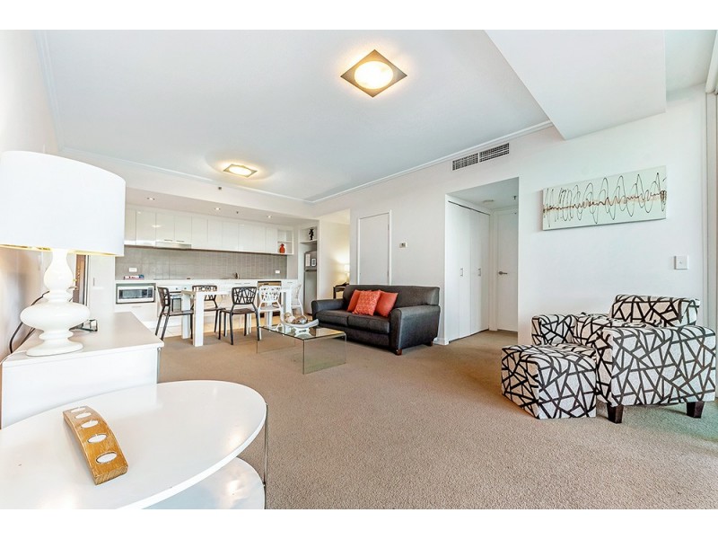 2220 ‘Freshwater Point’ 33 TE Peters Drive, Broadbeach Waters QLD 4218