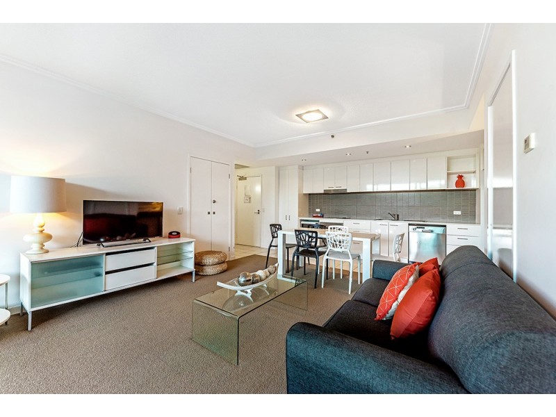 2220 ‘Freshwater Point’ 33 TE Peters Drive, Broadbeach Waters QLD 4218