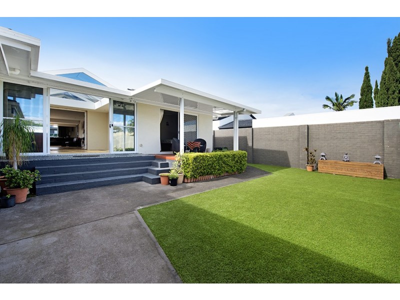 6 Flamingo Key, Broadbeach Waters QLD 4218