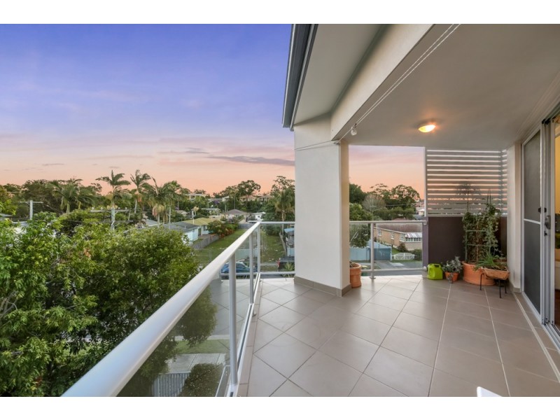 Unit 8, 21-23 Middle Street, Labrador QLD 4215