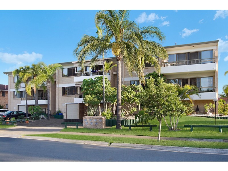 4/1 Angie Court, Mermaid Waters QLD 4218