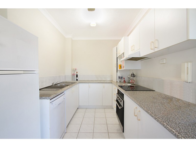 4/1 Angie Court, Mermaid Waters QLD 4218