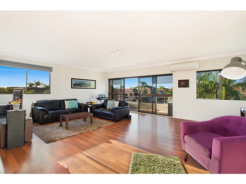 4/1 Angie Court, Mermaid Waters QLD 4218