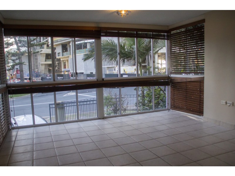 1/45 Old Burleigh Road, Surfers Paradise QLD 4217