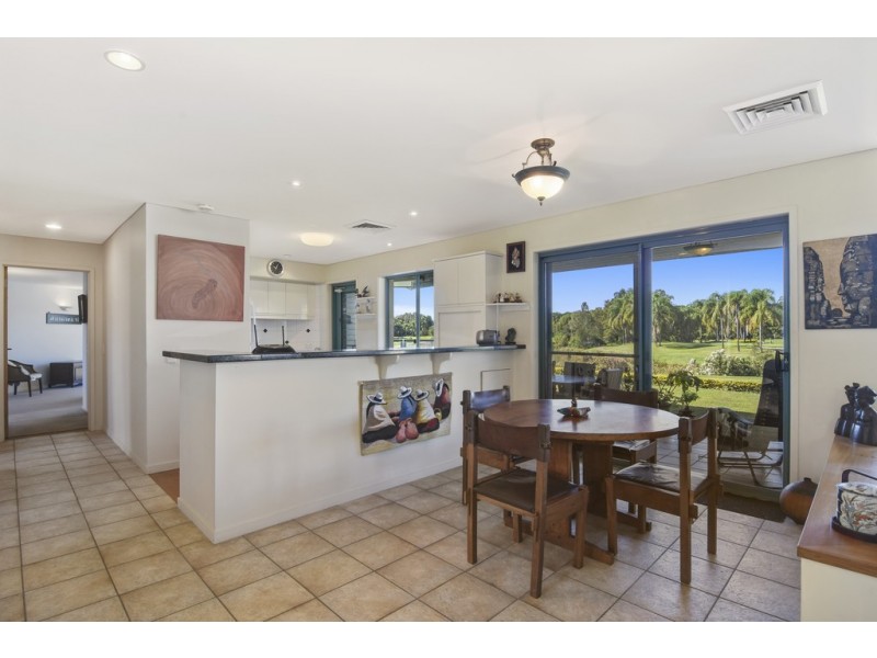 6 Meadowview Drive, Carrara QLD 4211