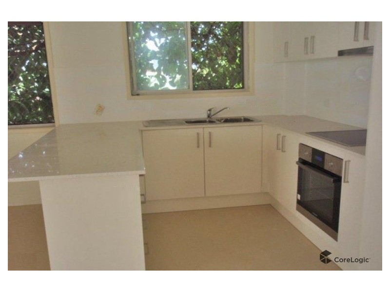 4/4 Marine Parade, Miami QLD 4220