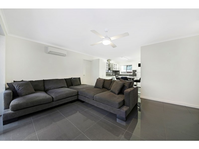 1/125 Old Burleigh Road, Broadbeach QLD 4218