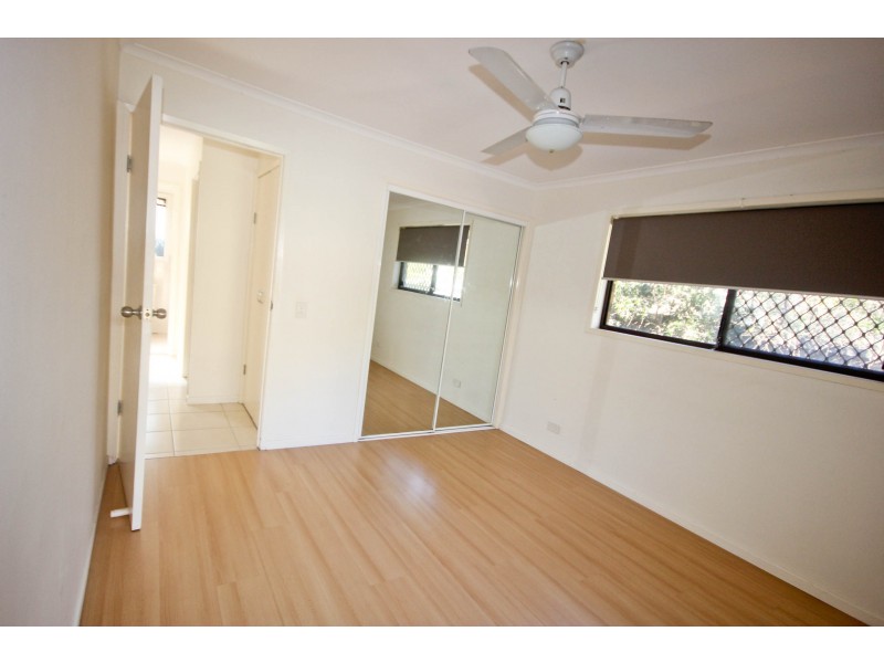 2/66 Botanical Drive, Labrador QLD 4215