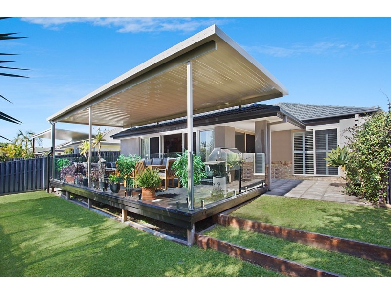 25 Rainbird Close, Burleigh Waters QLD 4220