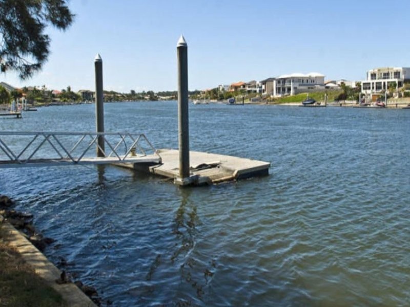 8-14 Riverbend Avenue, Carrara QLD 4211