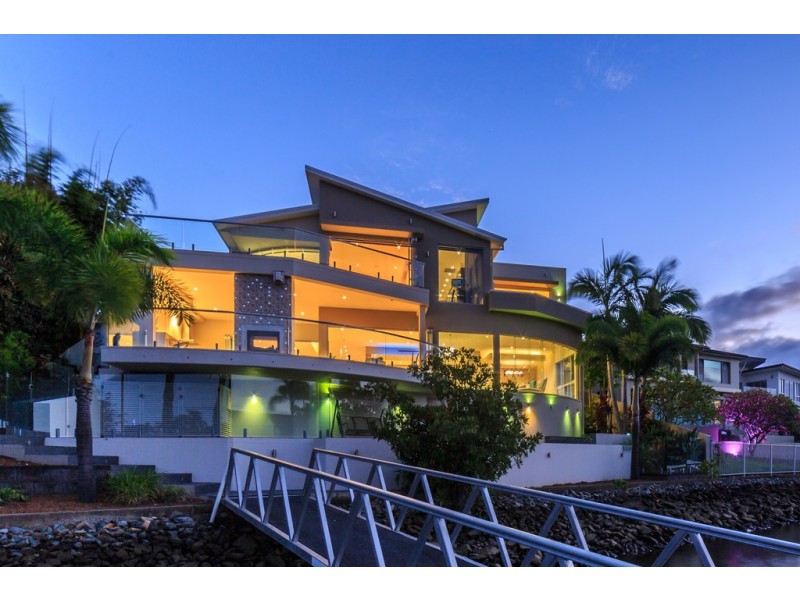 72 Blair Athol Crescent, Sorrento QLD 4217