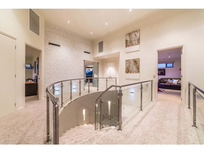 72 Blair Athol Crescent, Sorrento QLD 4217