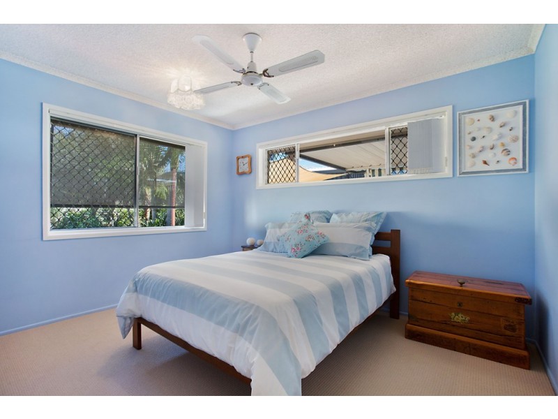 34 Aruma Avenue, Burleigh Waters QLD 4220