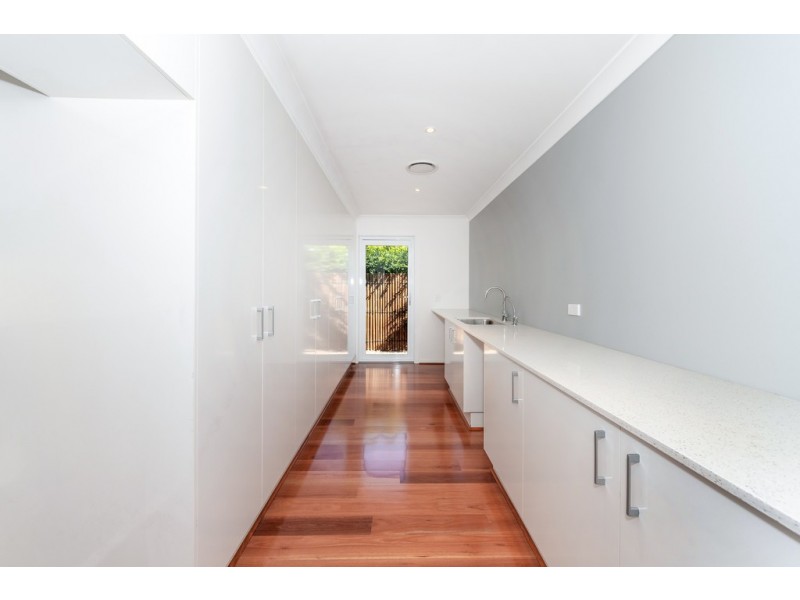 10 Elgin Crescent, Sorrento QLD 4217