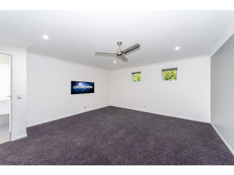 10 Elgin Crescent, Sorrento QLD 4217