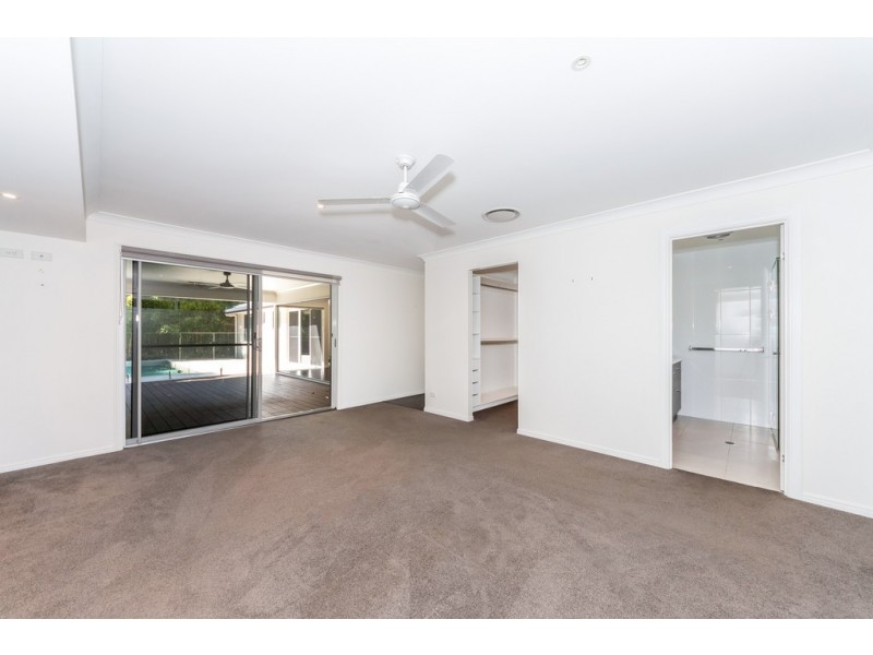 10 Elgin Crescent, Sorrento QLD 4217