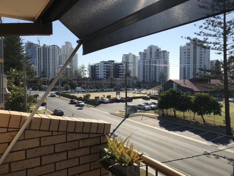 6/158 Surf Parade, Broadbeach QLD 4218