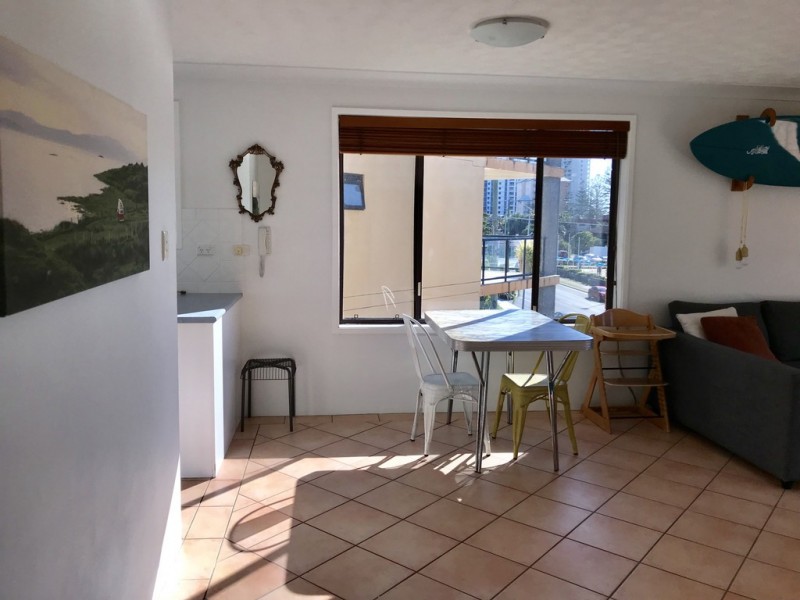 6/158 Surf Parade, Broadbeach QLD 4218