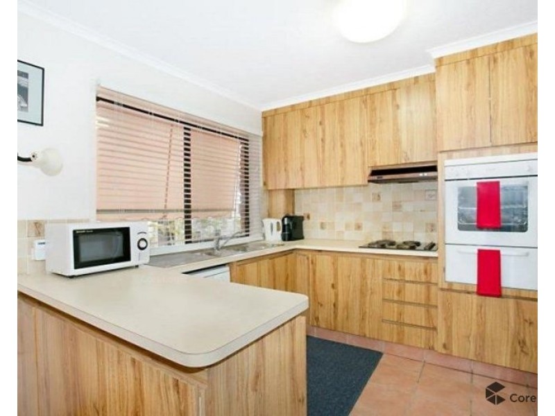 4/7 Rosewood Ave, Broadbeach QLD 4218