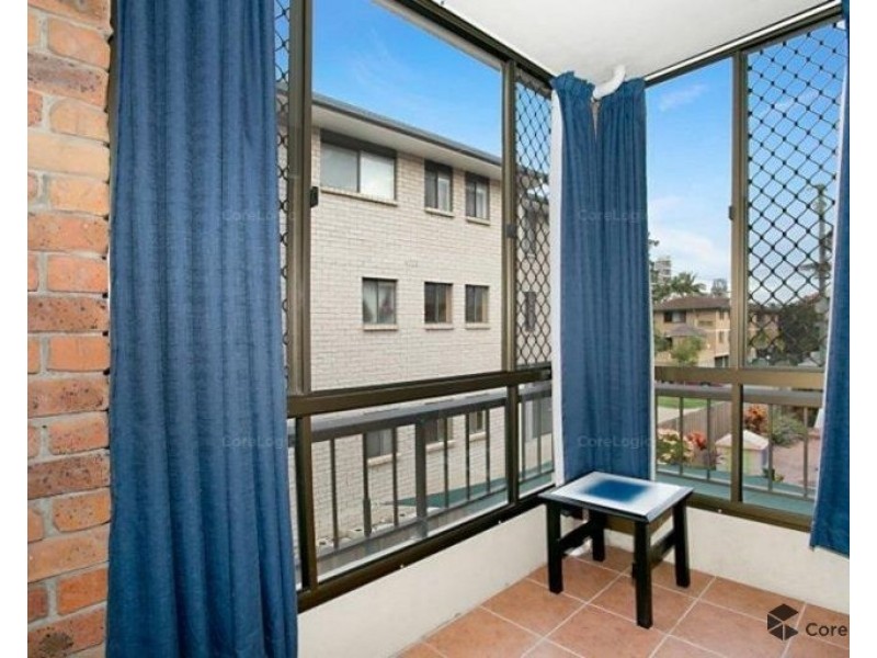 4/7 Rosewood Ave, Broadbeach QLD 4218